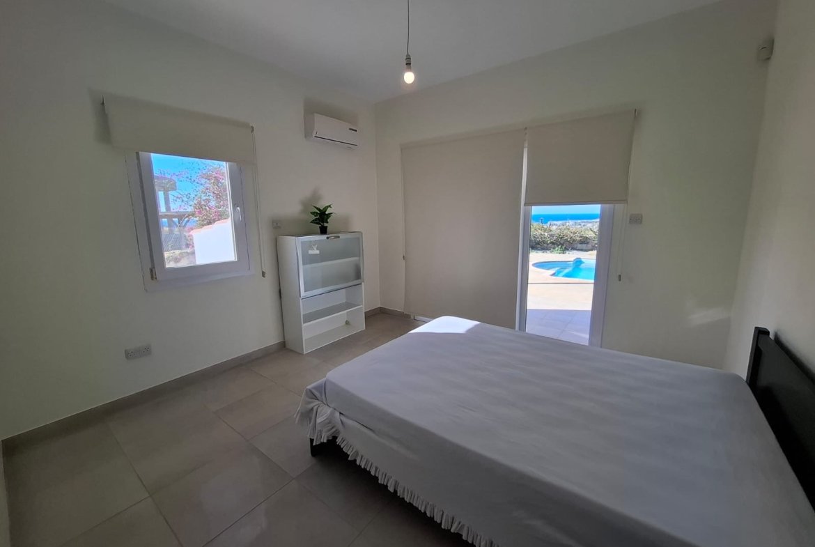 Superb Three‑Bedroom Villa for Sale in Kissonerga