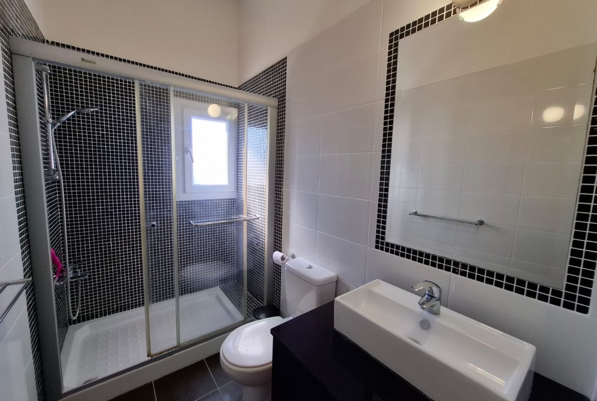 Superb Three‑Bedroom Villa for Sale in Kissonerga