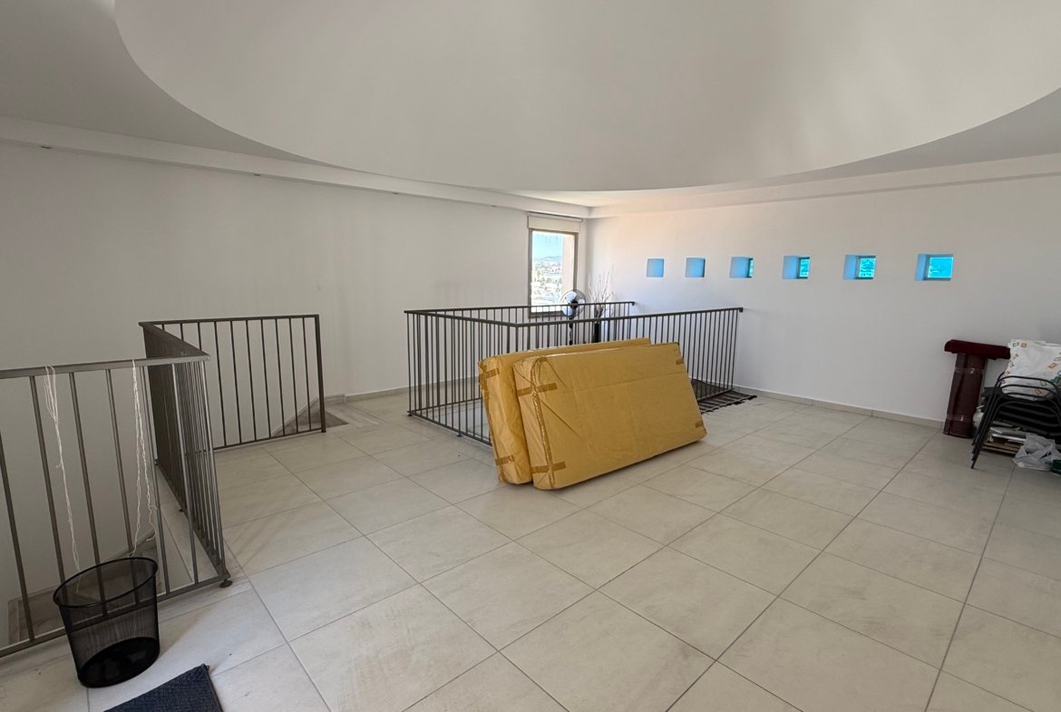 Amazing Three‑Bedroom Penthouse in Paphos – Kato Paphos