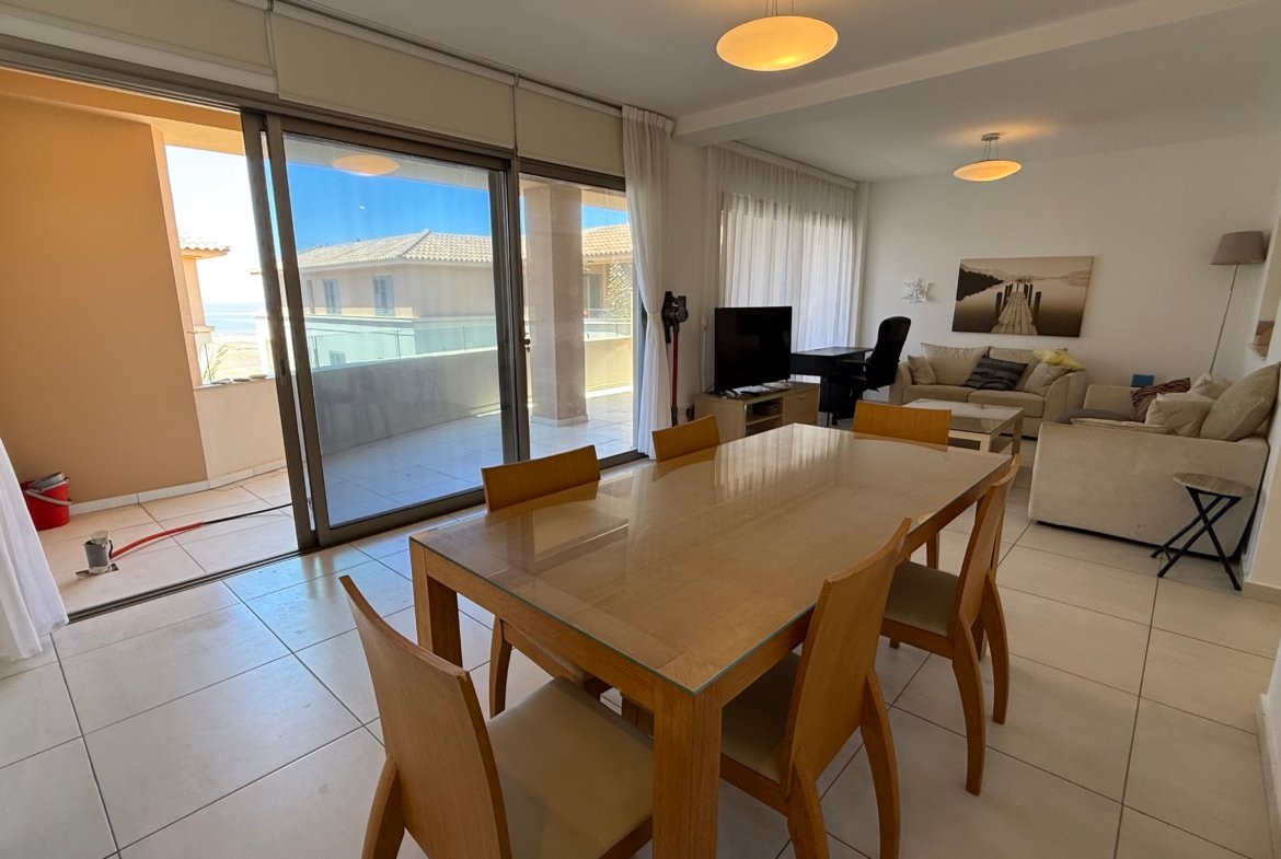 Amazing Three‑Bedroom Penthouse in Paphos – Kato Paphos
