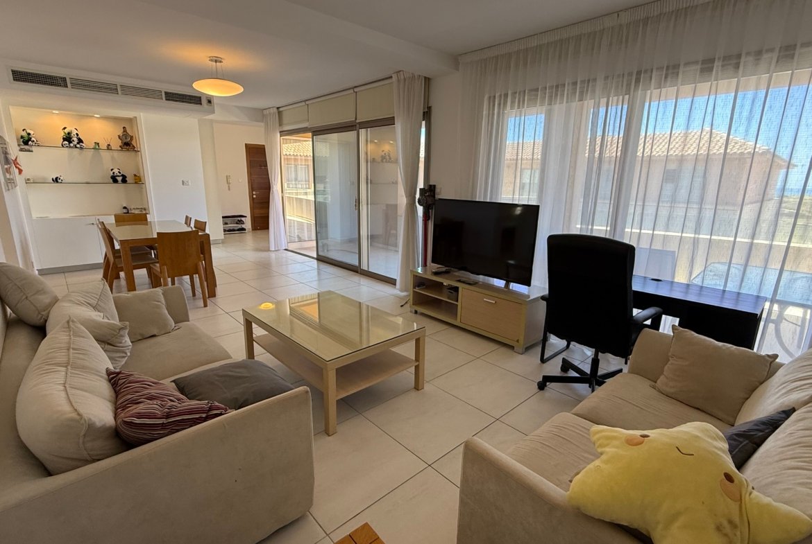 Amazing Three‑Bedroom Penthouse in Paphos – Kato Paphos