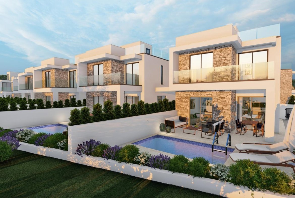 Modern Three-Bedroom Villa with Private Pool in Pegeia