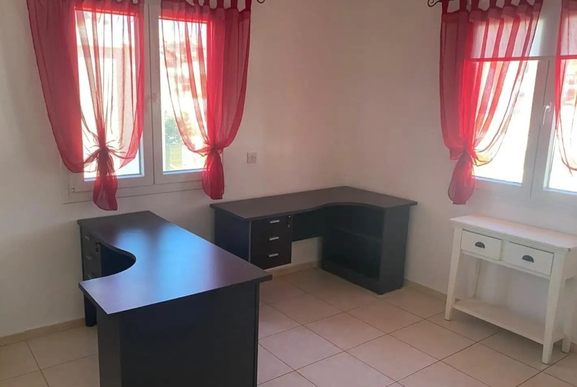 Fully Furnished Three-Bed Villa with Private Pool in Sea Caves Pegeia