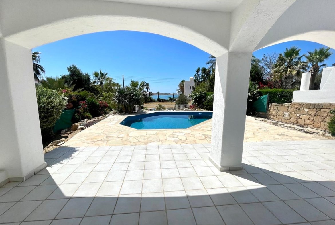 Five Bedroom Four Bathroom Sea-Side Unique Villa in Chloraka Area of Paphos