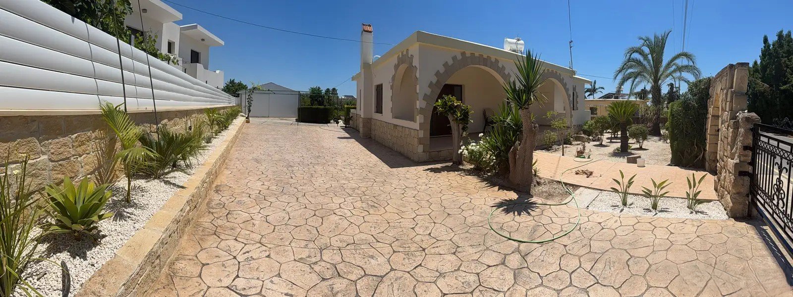 Three-Bedroom Bungalow for Long-Term Rent in Coral Bay