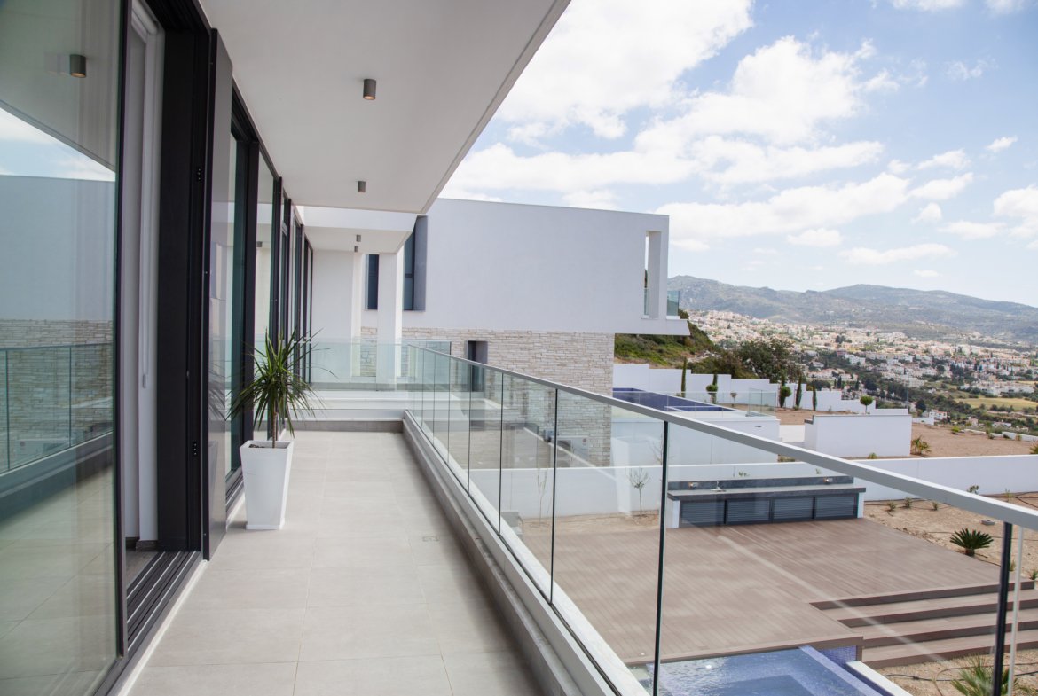 Luxury Boutique Three Bedroom Villas with Spectacular Sea Views in Pegeia
