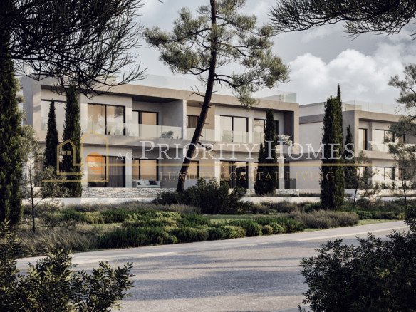 Three‑Bedroom Apartment for Sale in Geroskipou