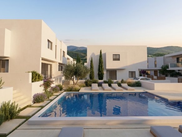 Contemporary Three Bedroom Detached Villas in Prime Pegeia Location