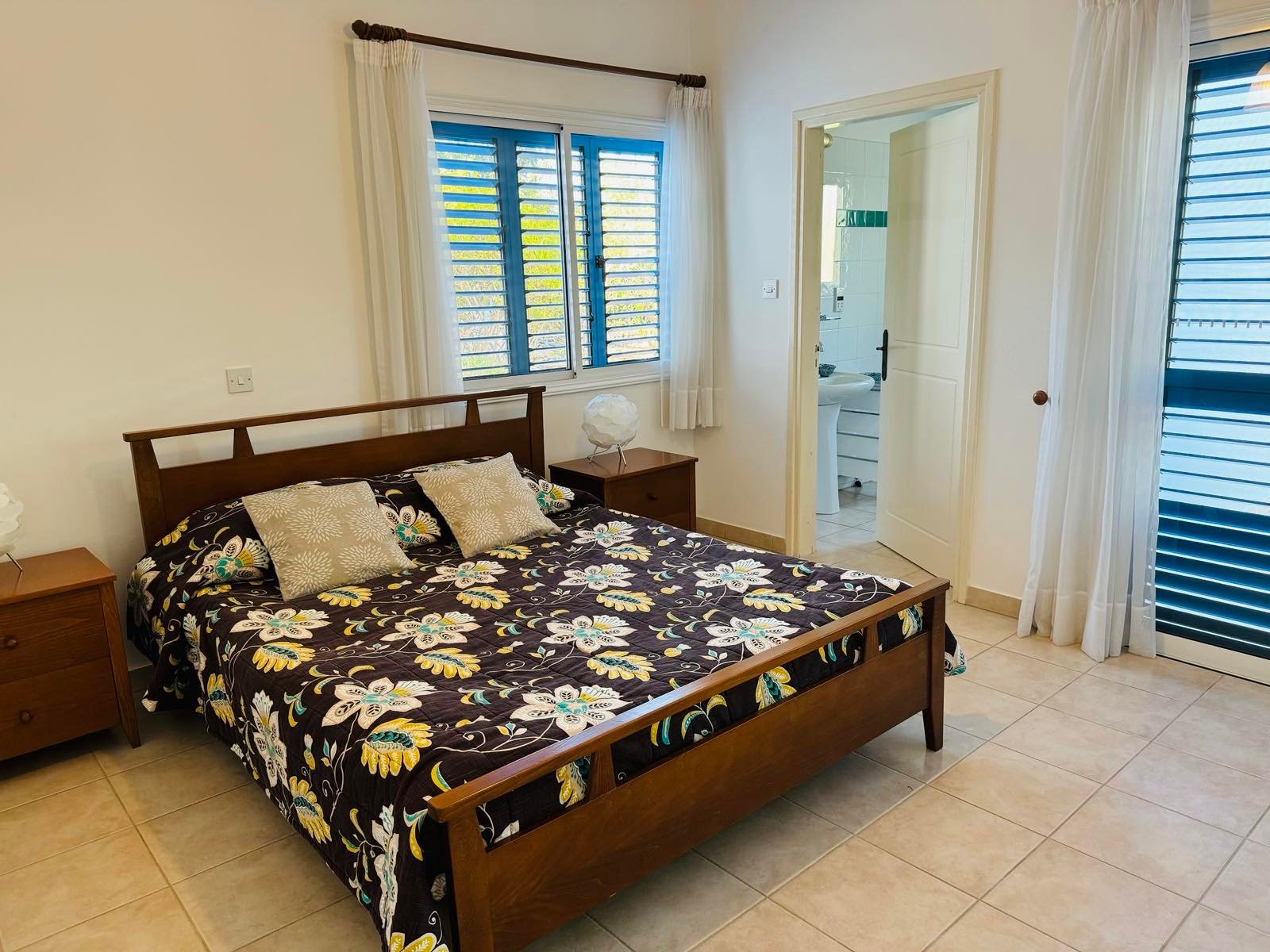 Charming Three Bedroom Mediterranean Bungalow in Sea Caves Pegeia