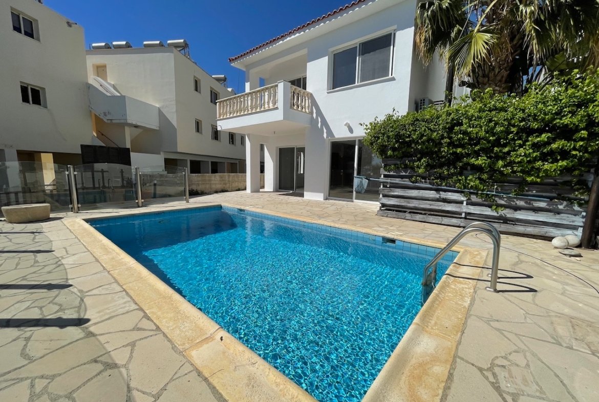 Exceptional Four Bedroom Detached Villa with Private Pool and Panoramic Sea Views in Pegeia