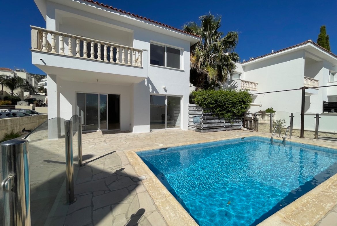 Exceptional Four Bedroom Detached Villa with Private Pool and Panoramic Sea Views in Pegeia
