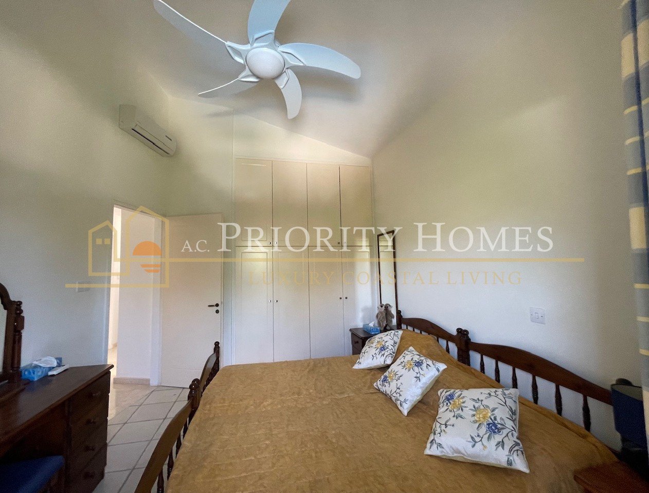 Charming Three-Bedroom Detached Villa in Stefanie Hills, Tala