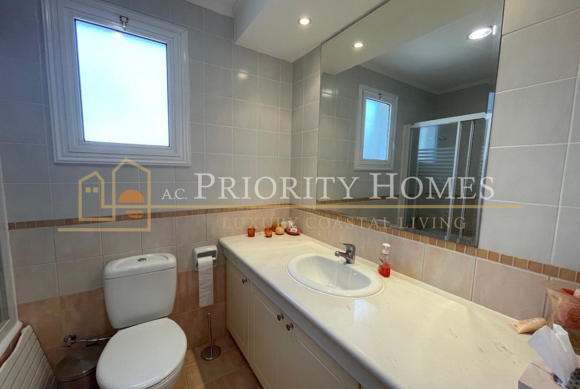 Charming Three-Bedroom Detached Villa in Stefanie Hills, Tala