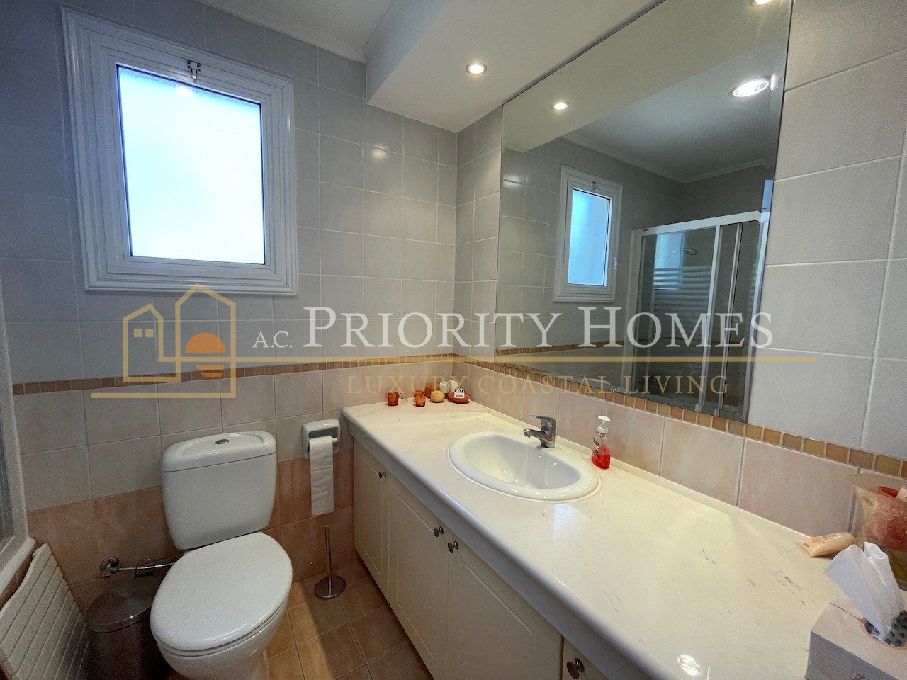 Charming Three-Bedroom Detached Villa in Stefanie Hills, Tala
