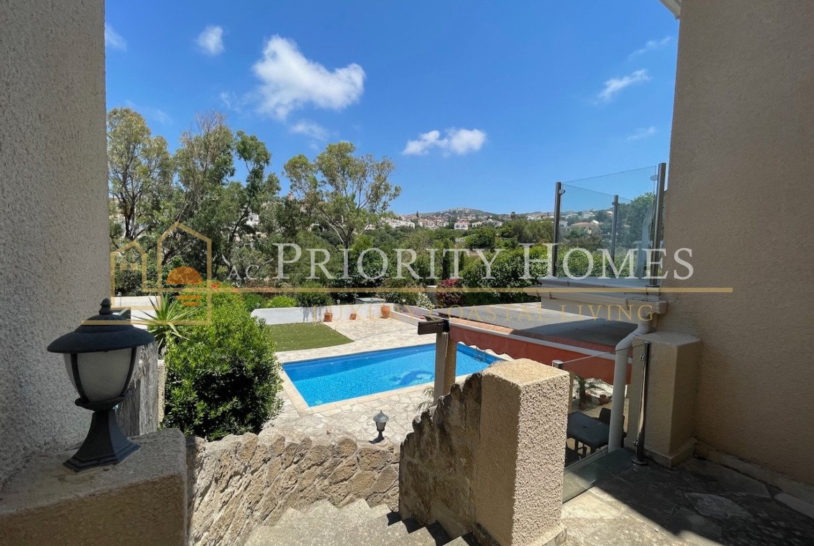 Charming Three-Bedroom Detached Villa in Stefanie Hills, Tala
