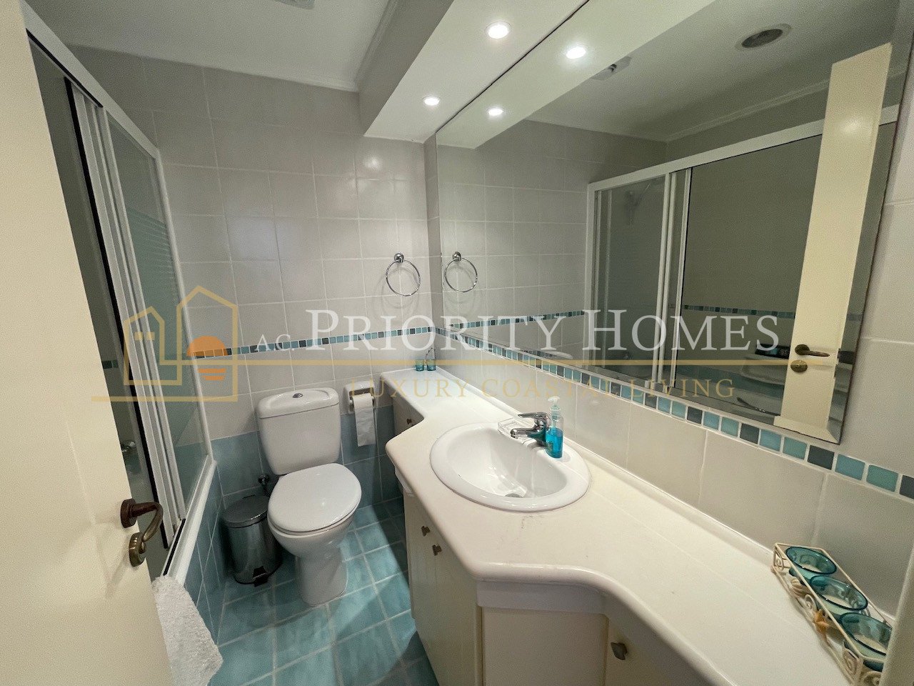Charming Three-Bedroom Detached Villa in Stefanie Hills, Tala