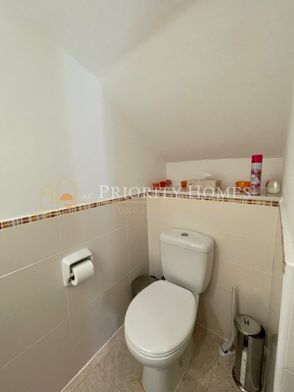 Charming Three-Bedroom Detached Villa in Stefanie Hills, Tala