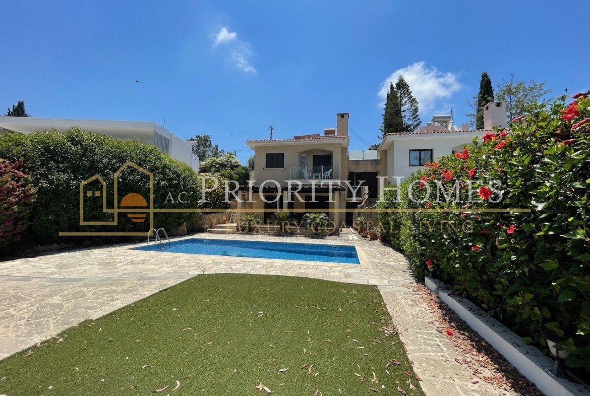 Charming Three-Bedroom Detached Villa in Stefanie Hills, Tala