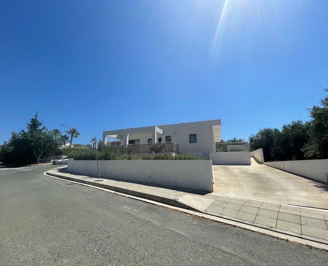Beautifully Refurbished Three-Bedroom Bungalow with Sea Views in Tala