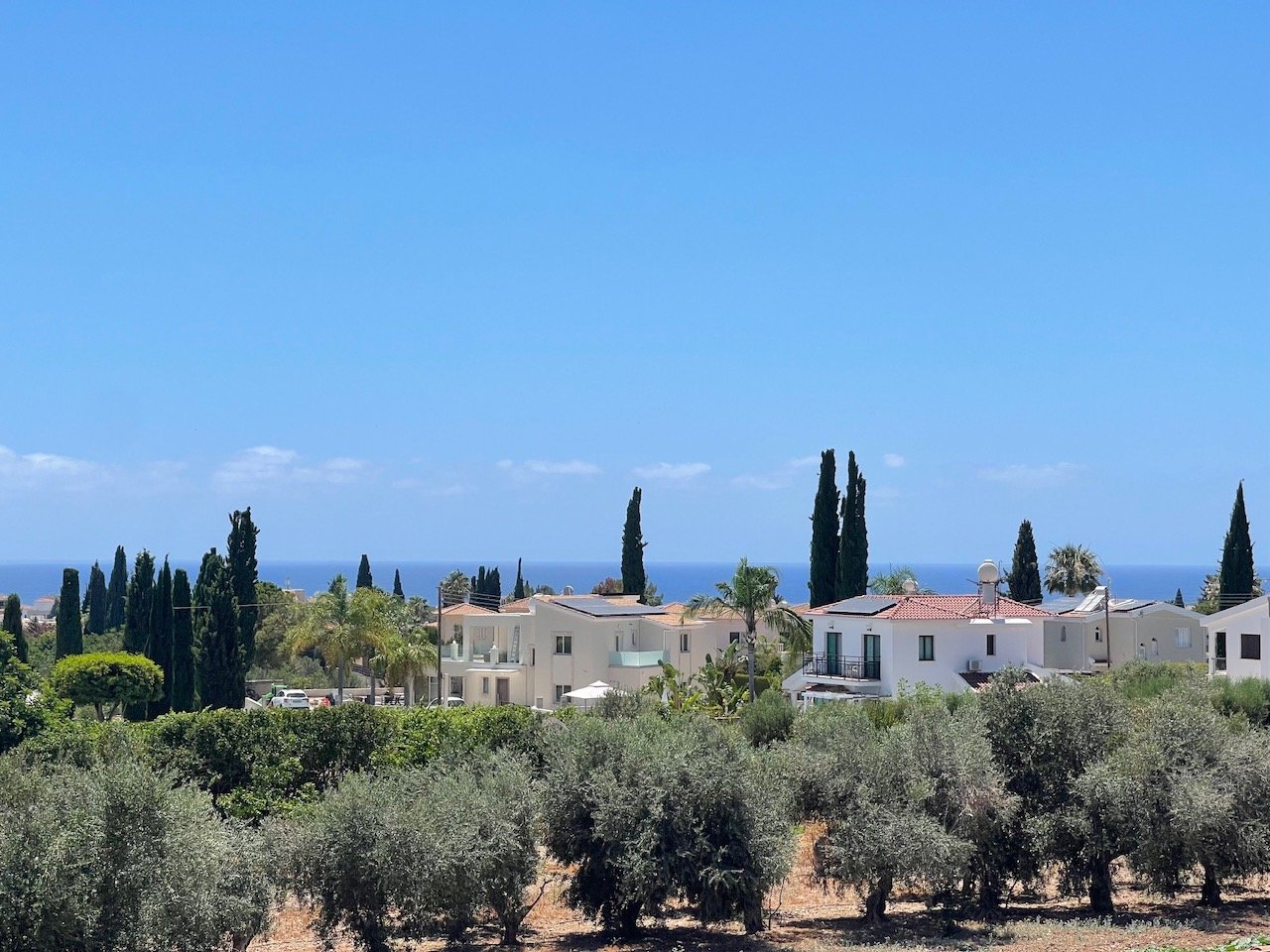 Spacious Four-Bedroom Villa with Stunning Views in Coral Bay