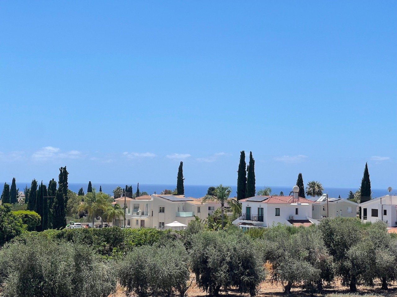 Spacious Four-Bedroom Villa with Stunning Views in Coral Bay