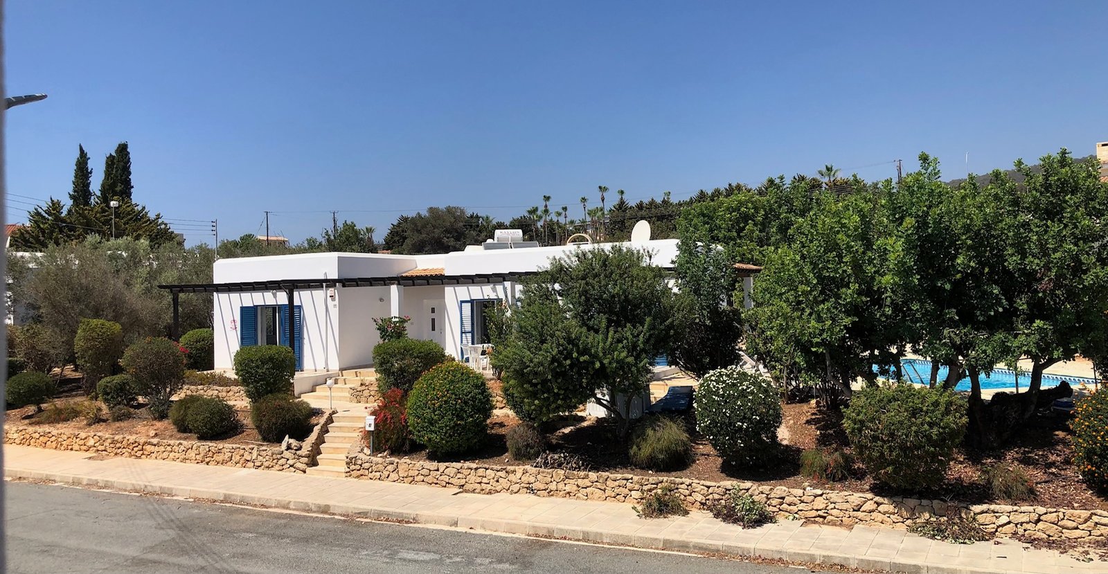 Charming Three Bedroom Mediterranean Bungalow in Sea Caves Pegeia