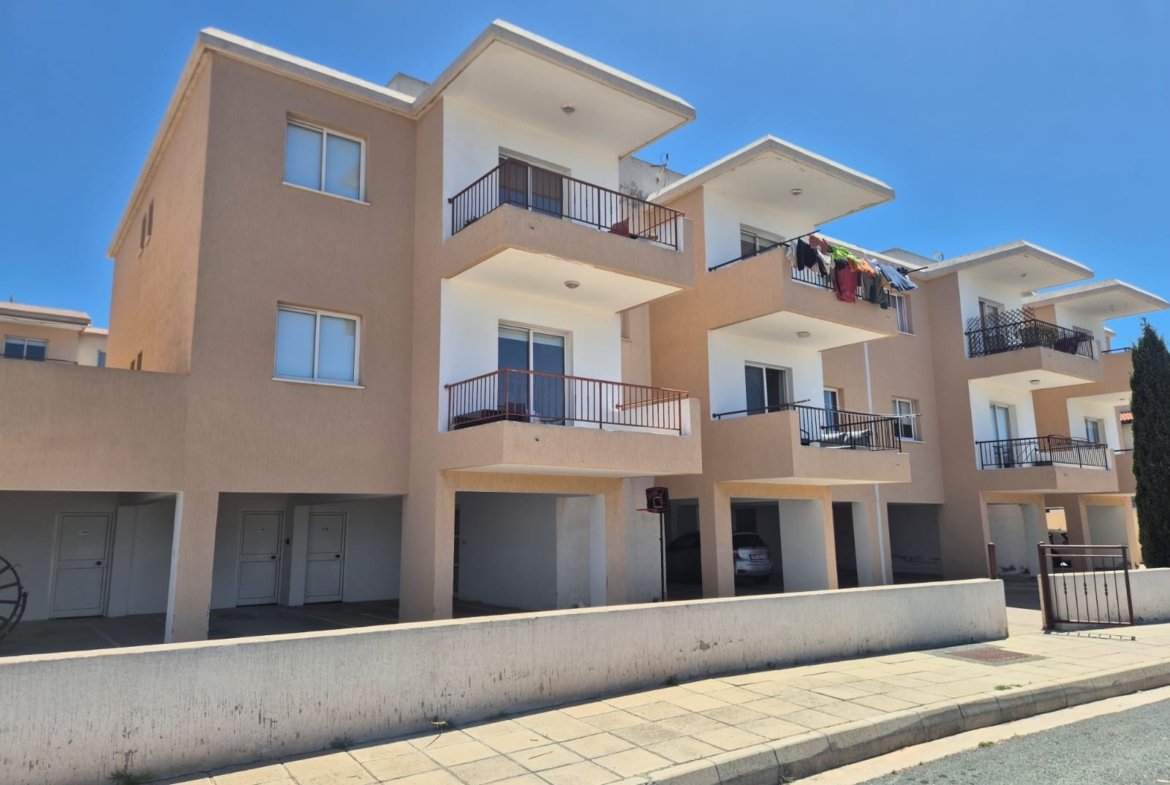 Two Bedroom Two Bathroom Apartment in Konia Paphos