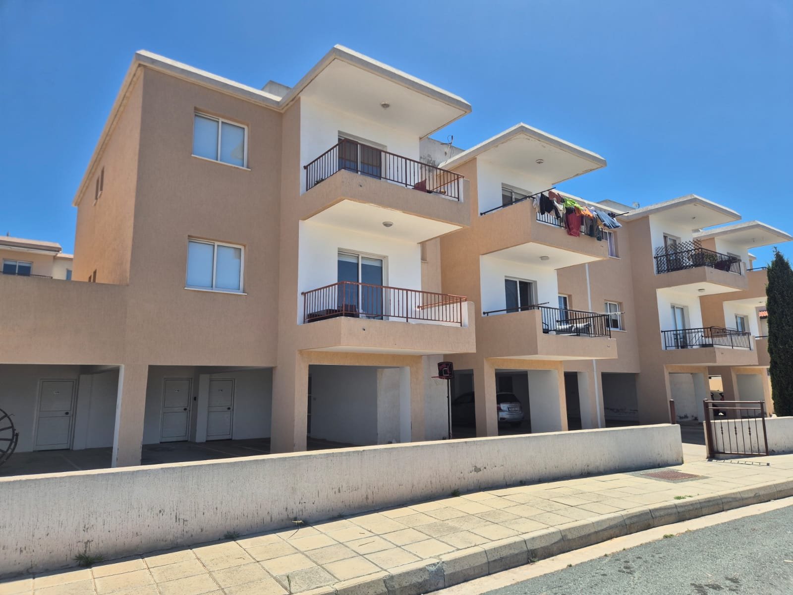 Two Bedroom Two Bathroom Apartment in Konia Paphos