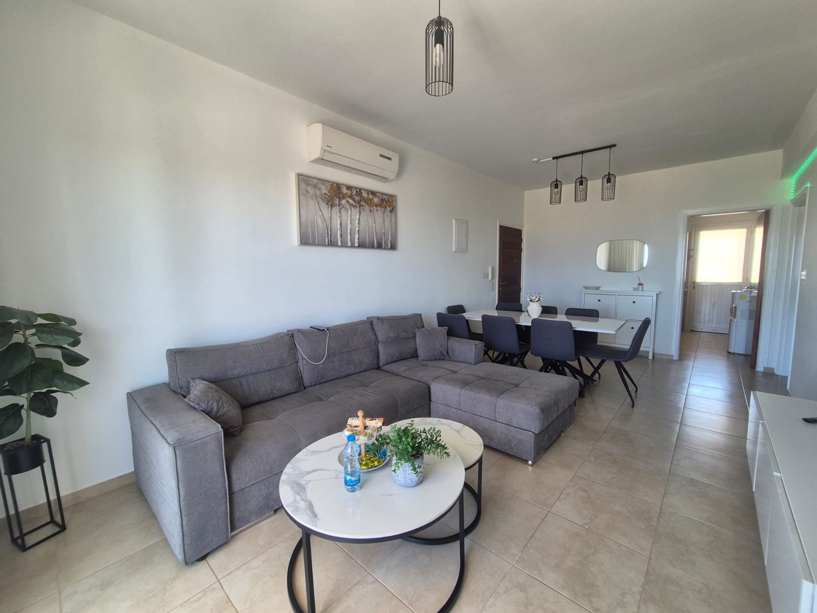 Two Bedroom Two Bathroom Apartment in Konia Paphos