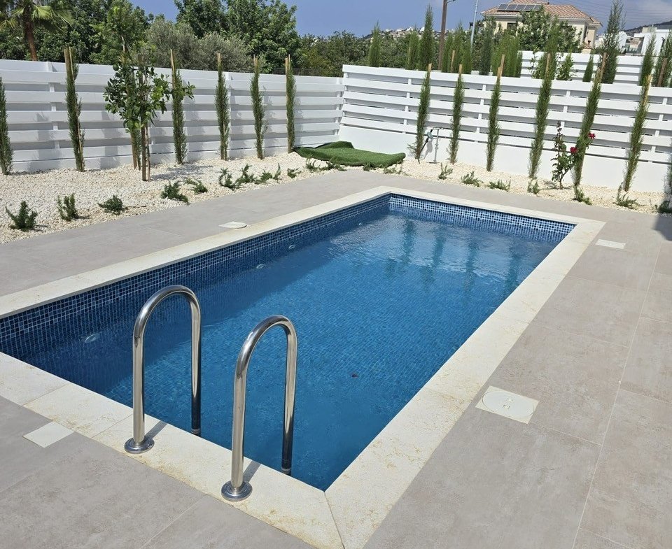 Modern Three-Bedroom Villa with Private Pool in Pegeia