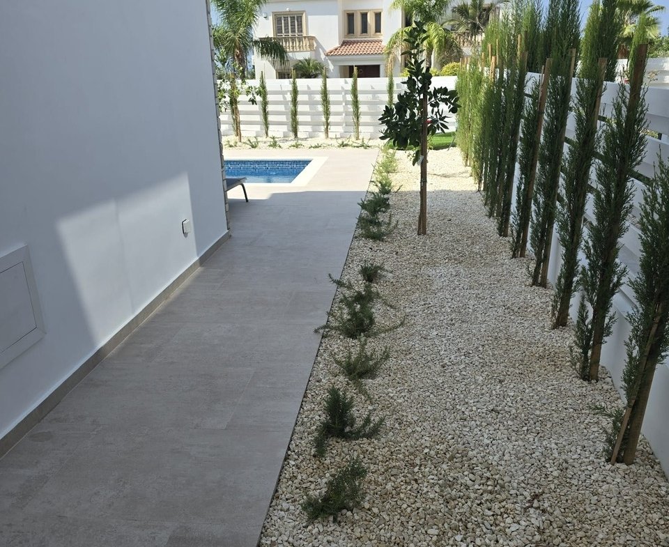 Modern Three-Bedroom Villa with Private Pool in Pegeia