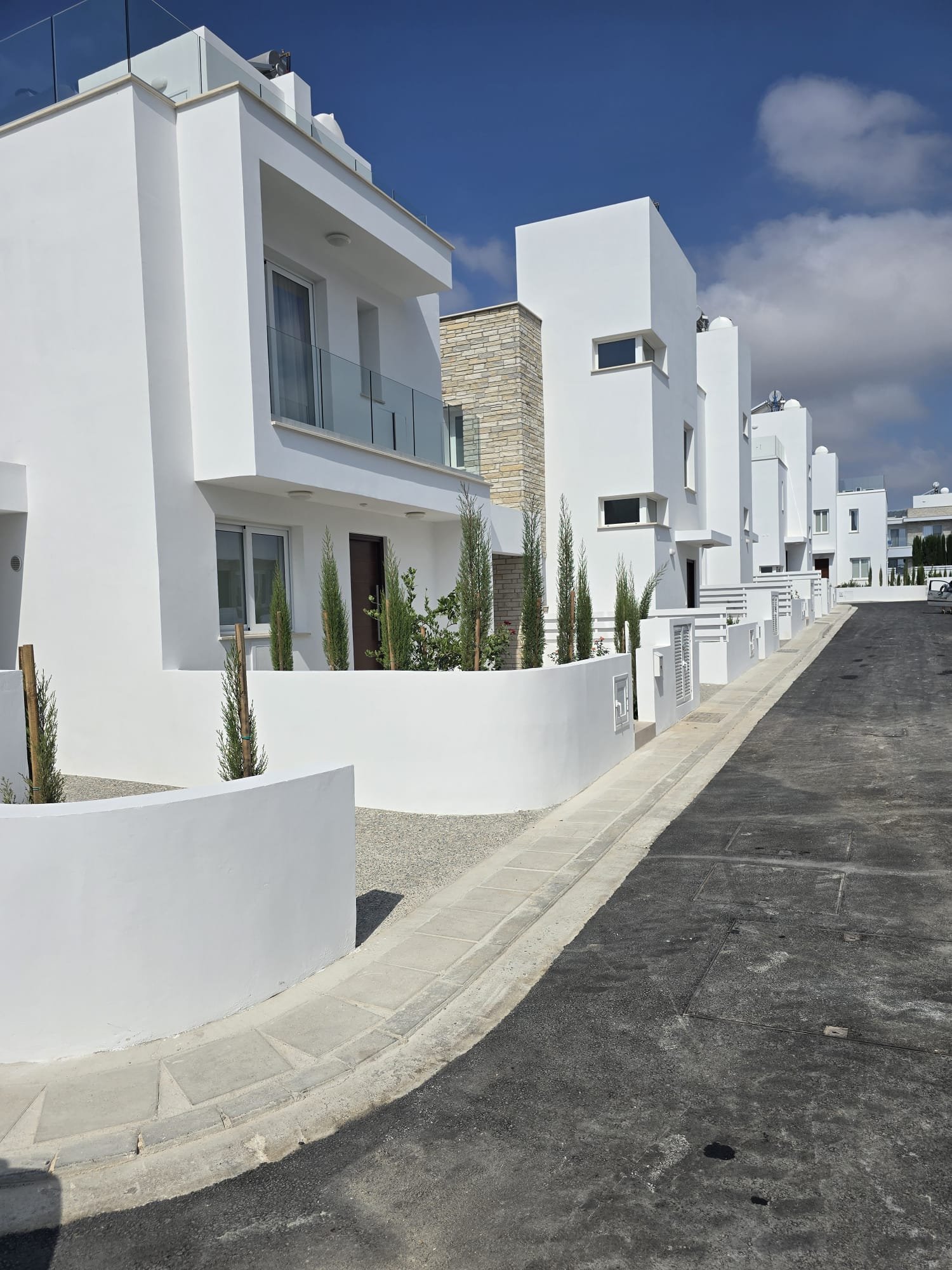 Modern Three-Bedroom Villa with Private Pool in Pegeia