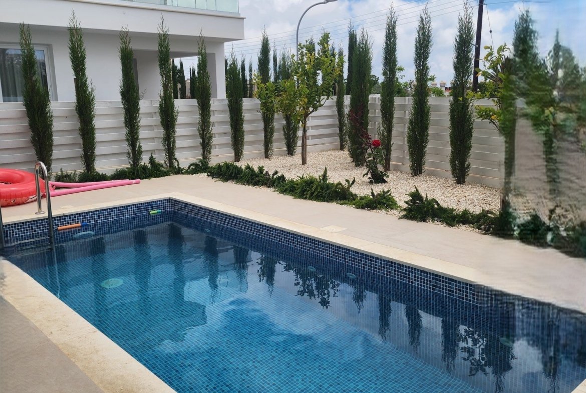 Modern Three-Bedroom Villa with Private Pool in Pegeia