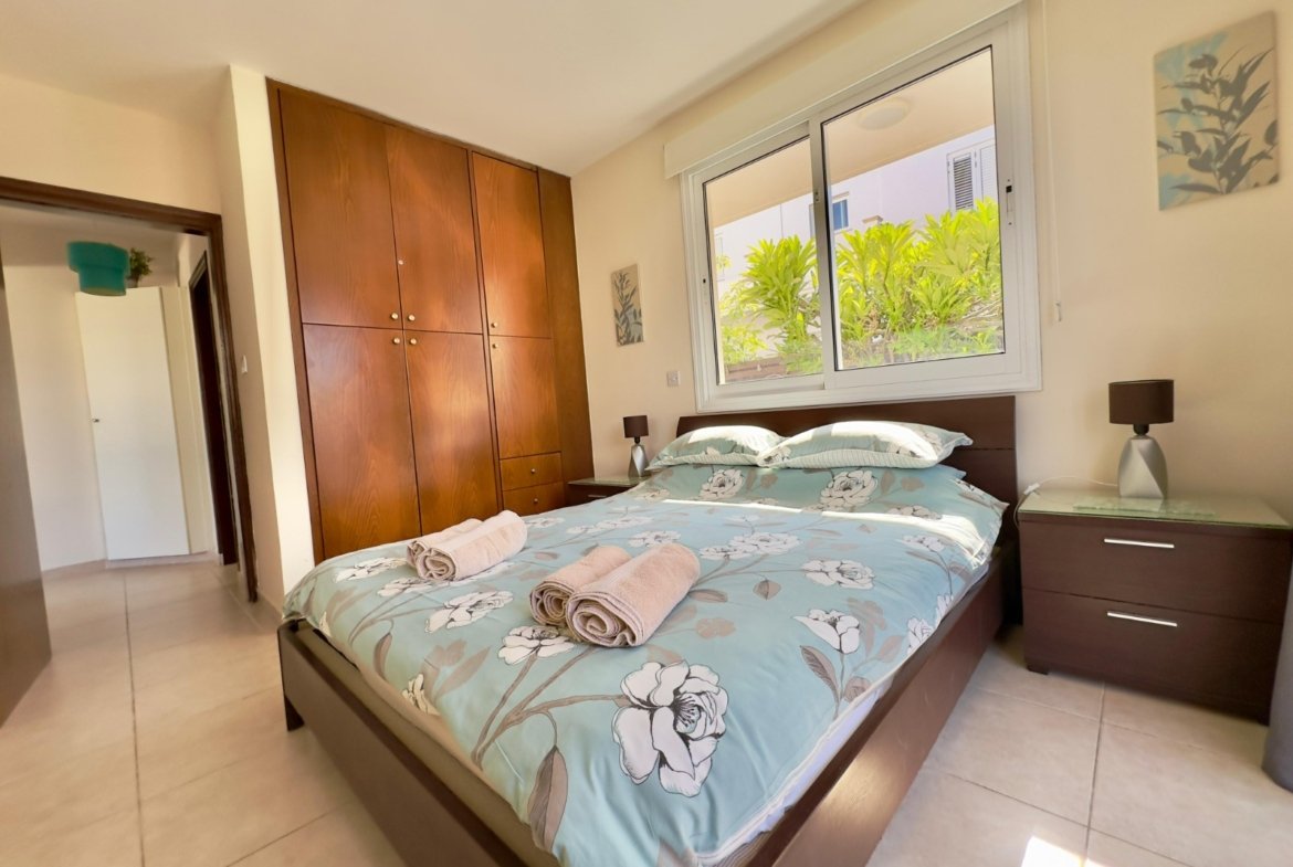 Ground-Floor Apartment with Private Garden & Jacuzzi | Universal, Paphos