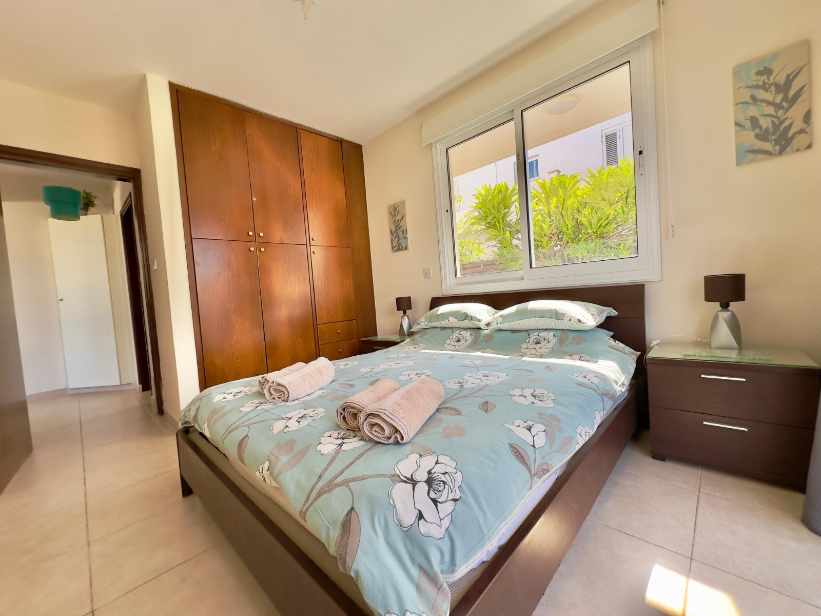Ground-Floor Apartment with Private Garden & Jacuzzi | Universal, Paphos