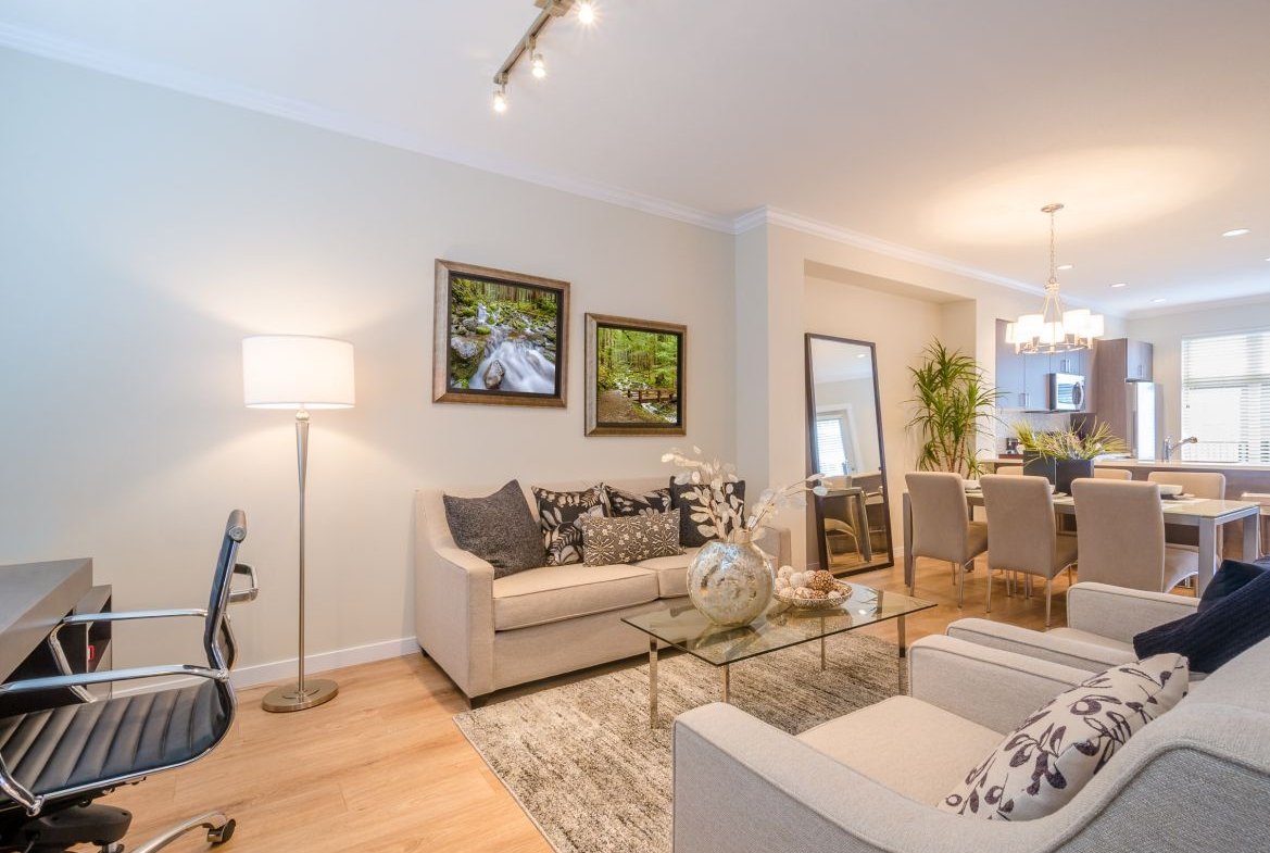 Luxury Ground Floor Two‑Bedroom Apartment in Paphos – Central