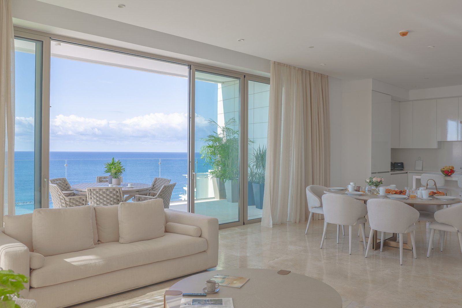 Exceptional Three Bedroom Waterfront Apartments in Prime Paphos Location
