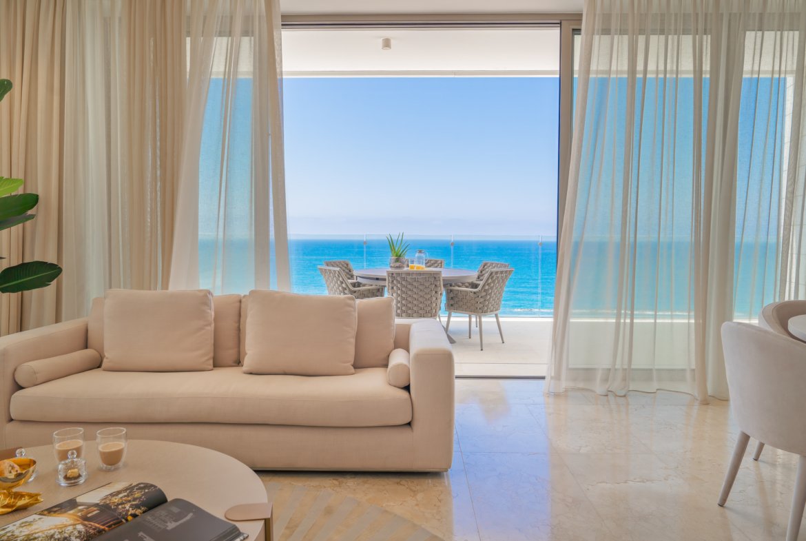 Exceptional Three Bedroom Waterfront Apartments in Prime Paphos Location
