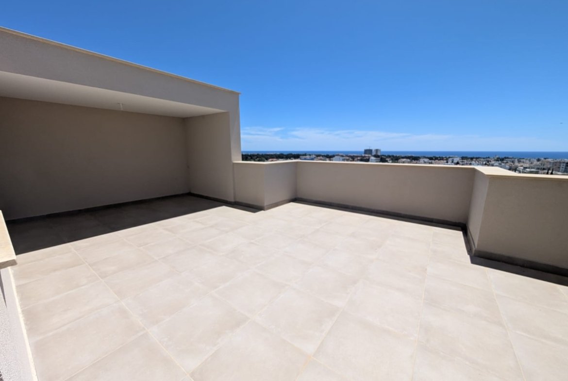 Unique 2 Bedroom 2 Bathroom Sea-View Apartment with Private Roof Terrace in Universal Area of Paphos
