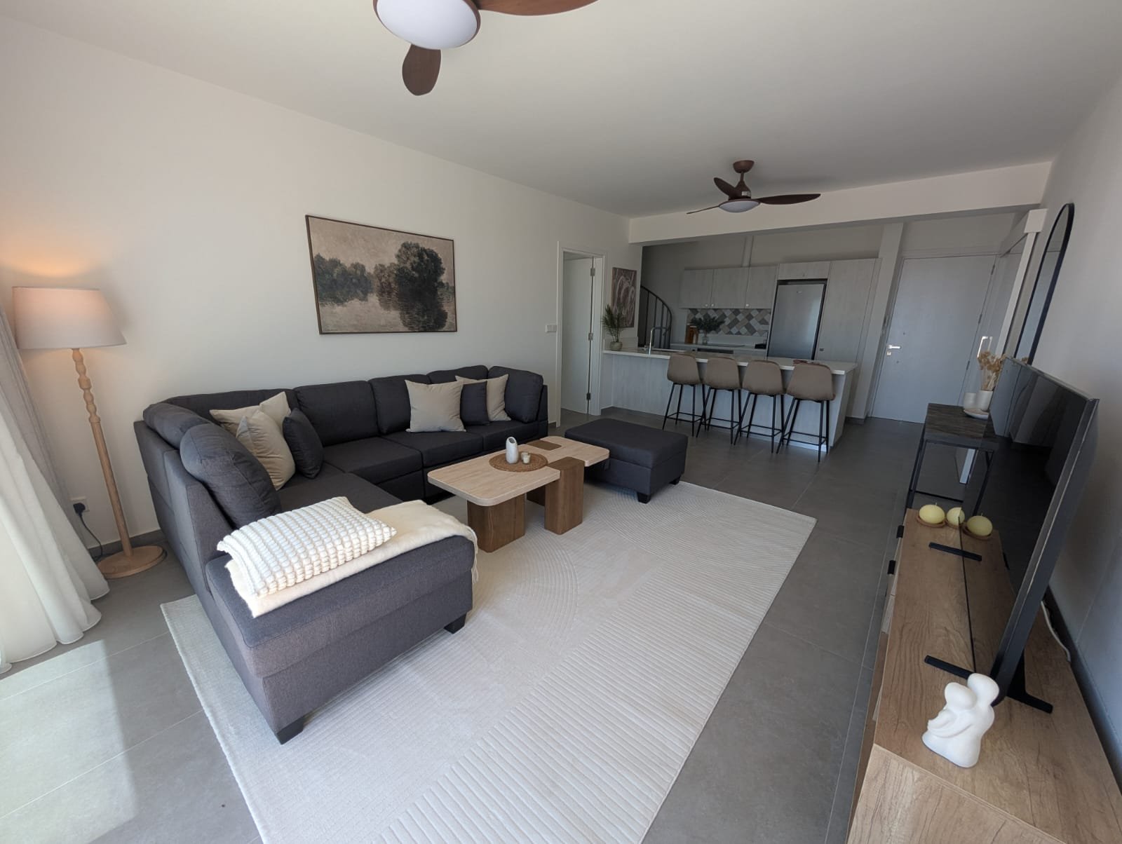 Unique 2 Bedroom 2 Bathroom Sea-View Apartment with Private Roof Terrace in Universal Area of Paphos