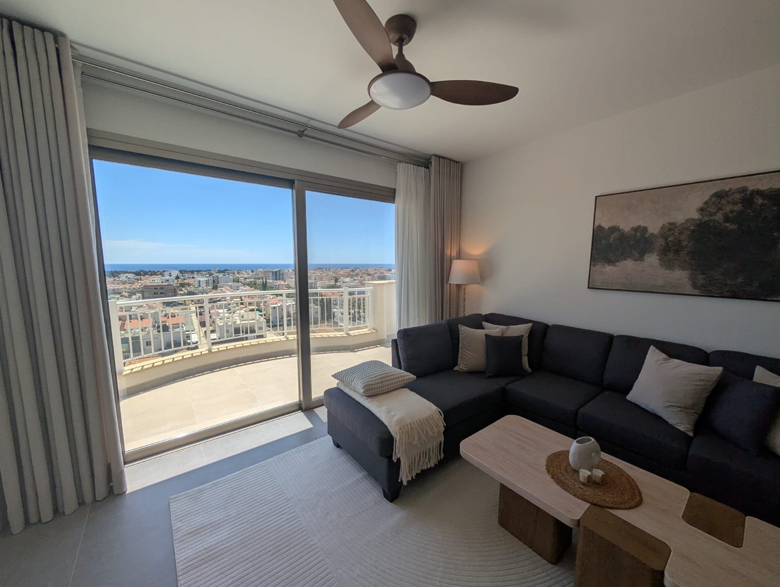 Unique 2 Bedroom 2 Bathroom Sea-View Apartment with Private Roof Terrace in Universal Area of Paphos