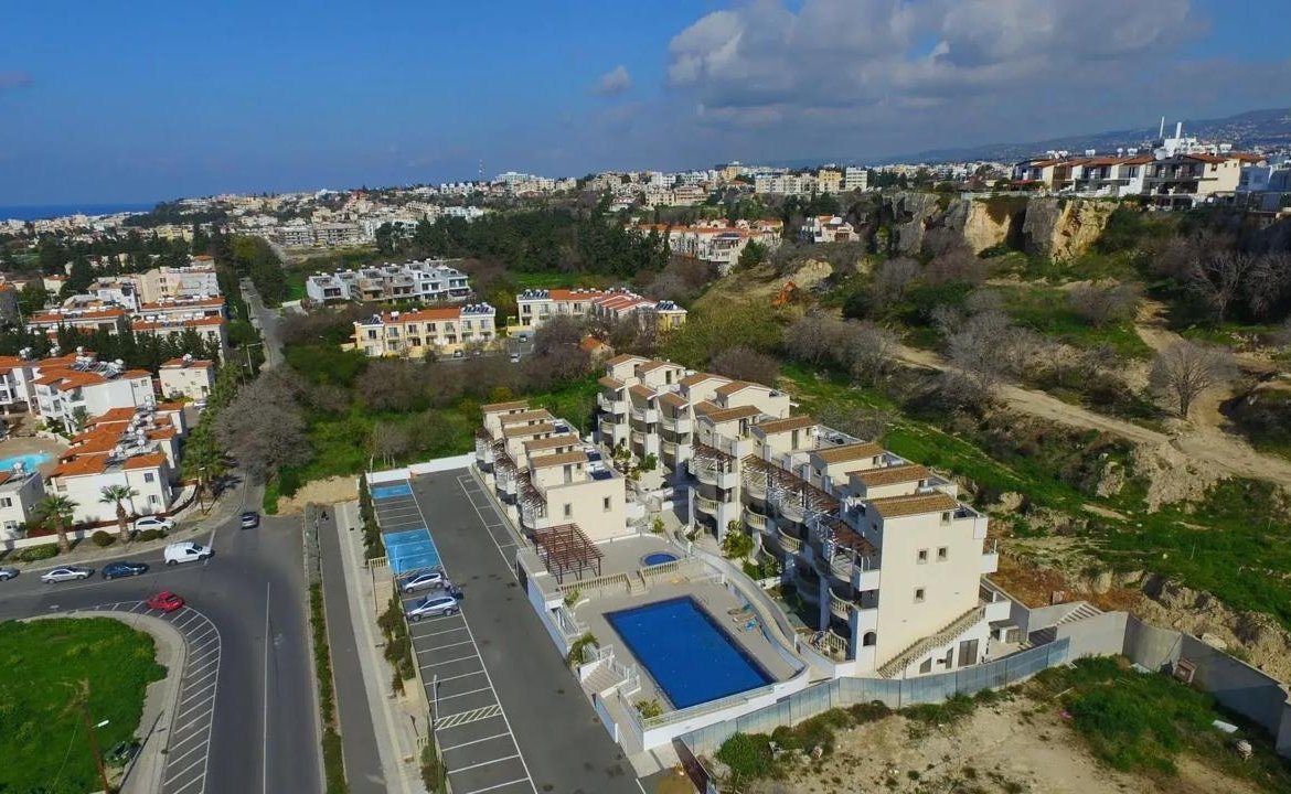 Unique 2 Bedroom 2 Bathroom Sea-View Apartment with Private Roof Terrace in Universal Area of Paphos