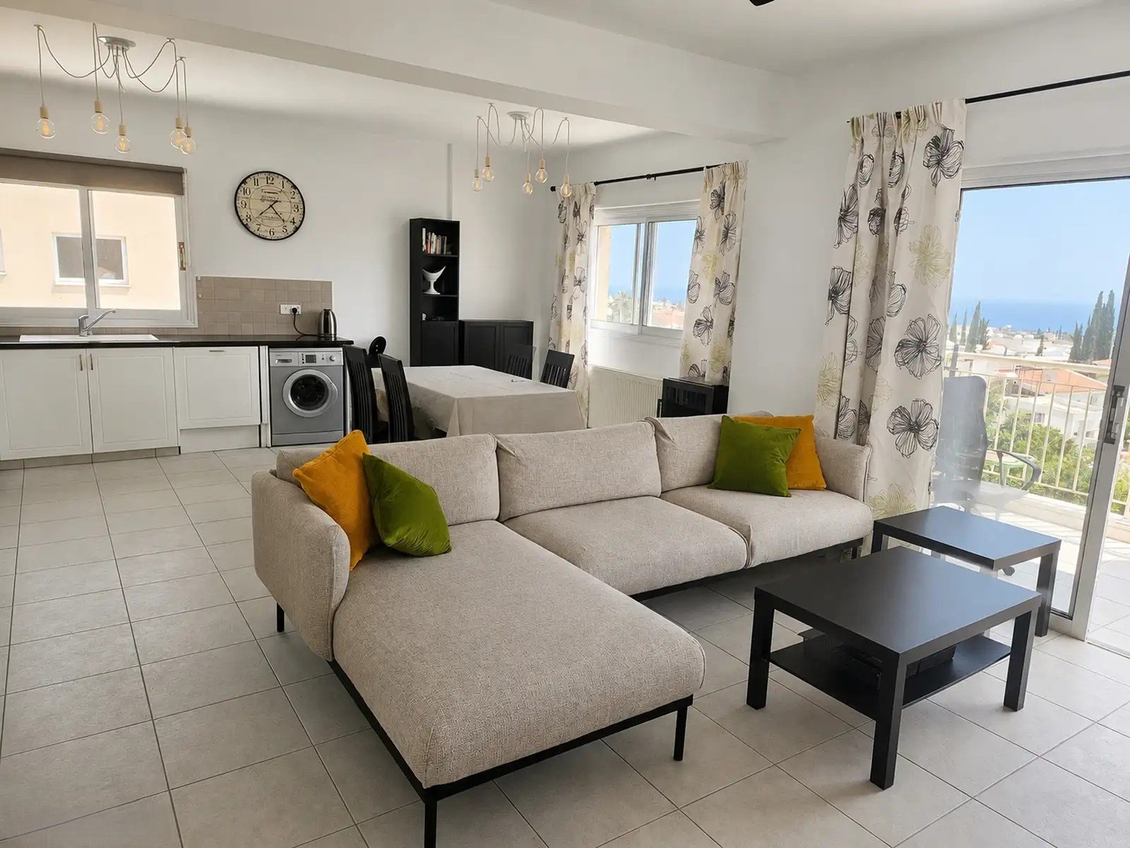 Two-Bedroom Apartment with Panoramic Sea & Mountain Views in Pegeia