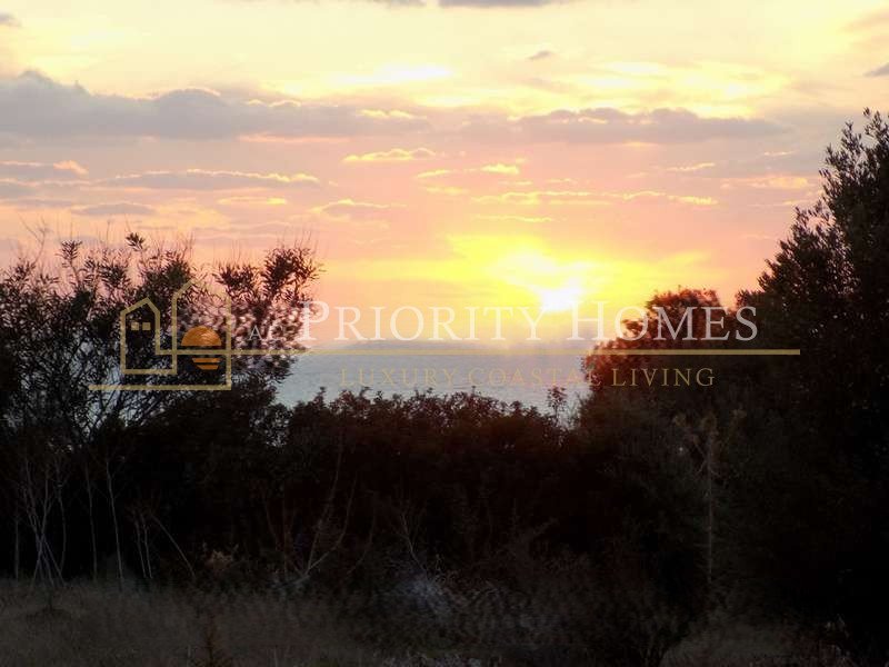 Beautiful Three-Bedroom Mediterranean Villa with Private Pool in Secret Valley