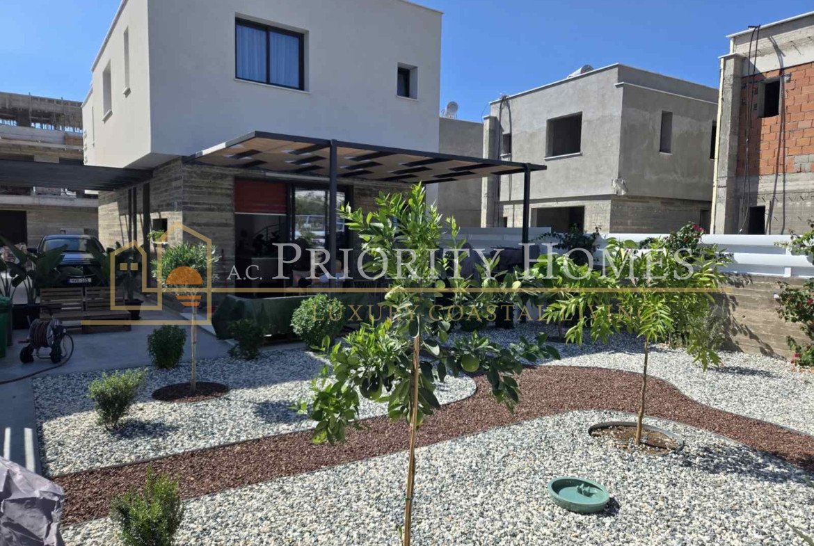 Contemporary Villa within a Prime Residential Location in Geroskipou