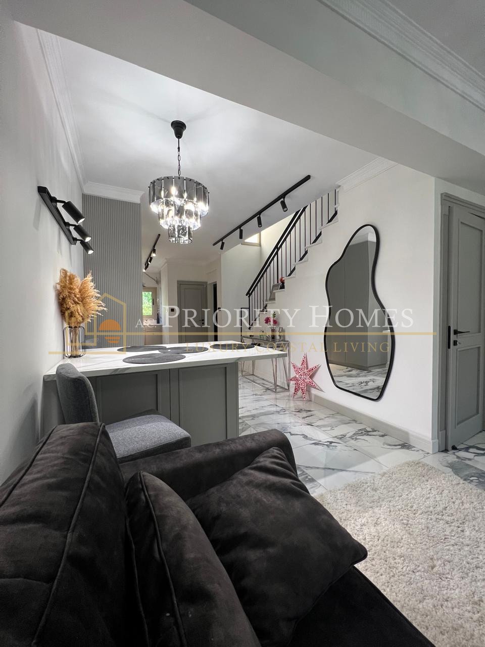 012598d8-71a2-4e20-bff5-736dcf49dda5 Fully Renovated 2-Bedroom Townhouse in Royal Gardens, Potamos Germasogeia