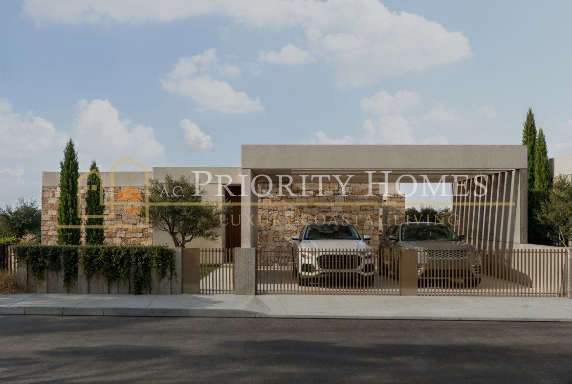 Exclusive Four-Bedroom Luxury Villas in Sea Caves, Paphos
