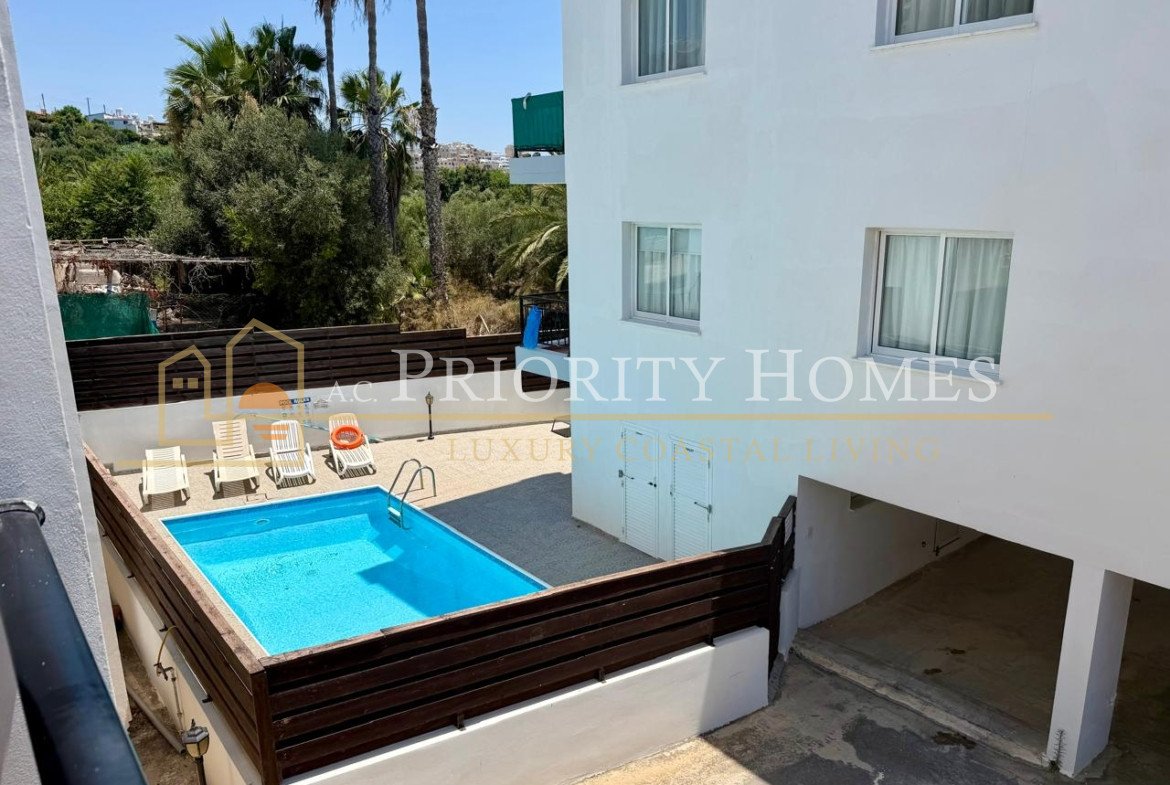 Spacious One-Bedroom Apartment with Sea Views in Tomb of the Kings