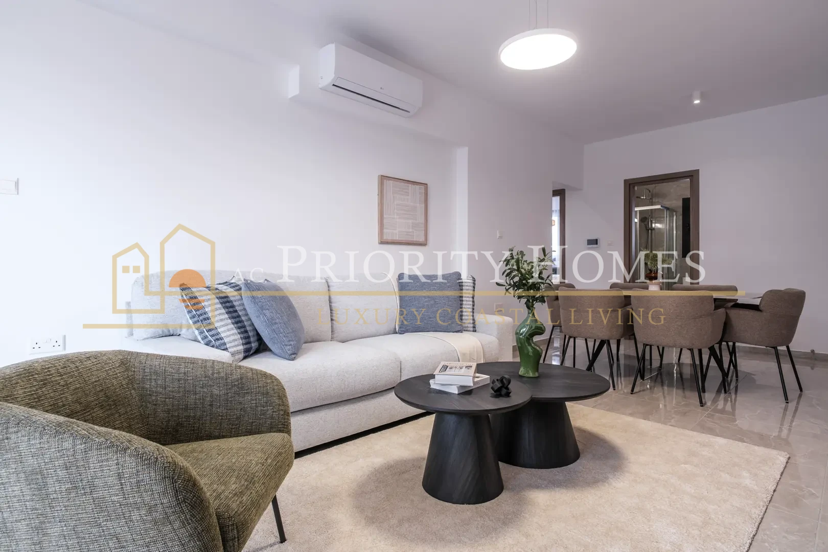 Fully Furnished Two-Bedroom Apartment for Rent in Universal