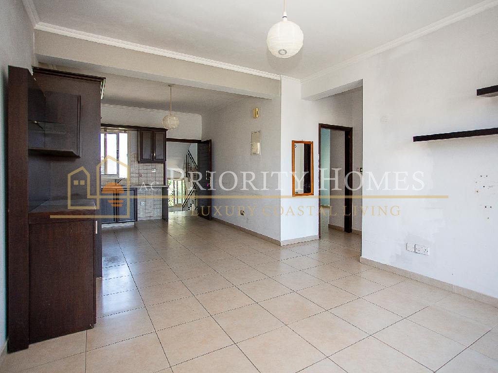 Two‑Bedroom Apartment for Sale in Paphos – Tomb of the Kings
